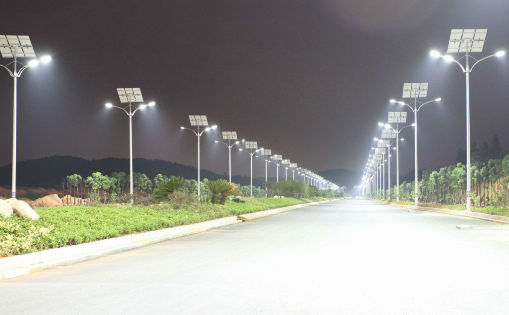 道路太陽能路燈你知道怎么選擇瓦數(shù)嗎？